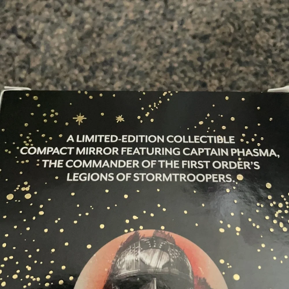Star Wars Captain Phasma Limited Edition Collector Compact Mirror